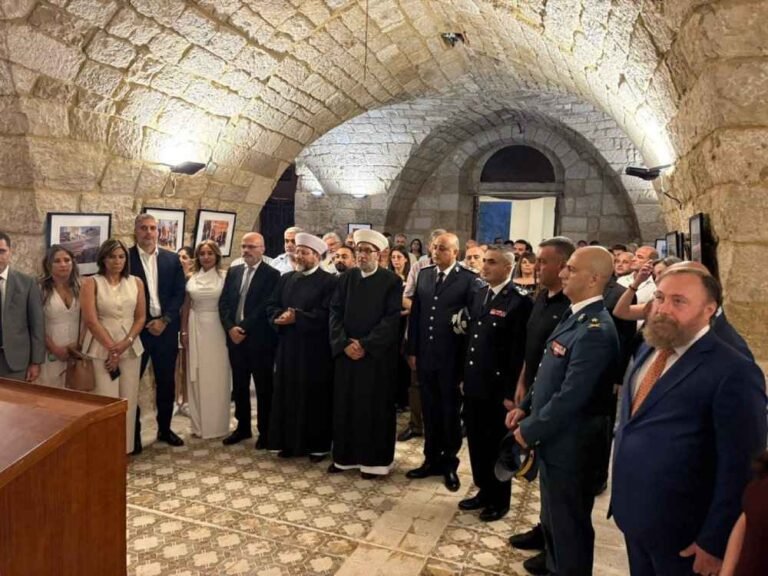 أقامت جمعية فور زغرتا وسفارة المكسيك احتفالاً لمناسبة مرور 80 عاماً على العلاقات الدبلوماسية بين لبنان والمكسيك